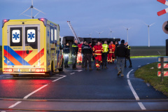 Vrachtwagen-gekanteld-Eemshaven_9775
