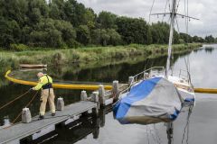 Zeiljacht-gezonken-Termunterzijldiep_4537