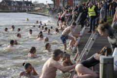 Nieuwjaarsduiken_6430