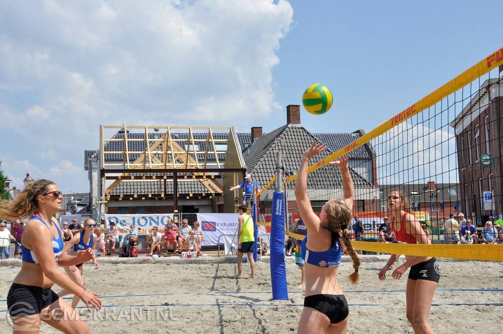 ongeluk twee Brig Top Nederlandse dames en heren volleybal op Beachvolleybaltoernooi in  Appingedam - Eemskrant.nl | Nieuws uit de regio Eemsdelta