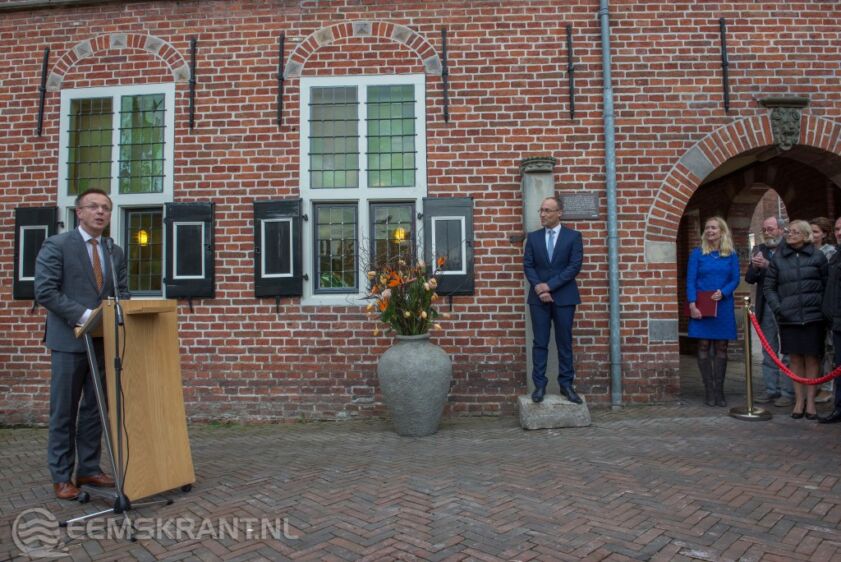 Waarnemend burgemeester Hiemstra Appingedam beëdigd op 'burgemeesterssteen' Eemskrant.nl Waarnemend burgemeester Hiemstra Appingedam beëdigd op 'burgemeesterssteen' Eemskrant.nl