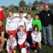 Op de foto de jeugdleiders Kevin en Chris en in het midden de pupillen van Corenos JO9, rechts René Diekstra en Vita van der Lijke, eigenaren van Roadbear Studios