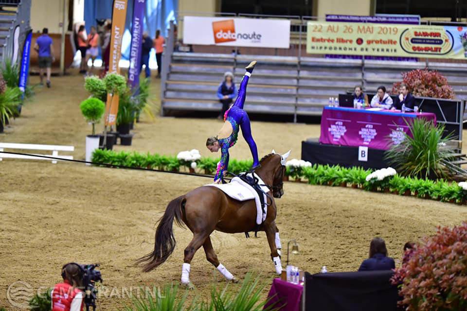 Aleksandra Mazinska op het paard Cadans B (kür)