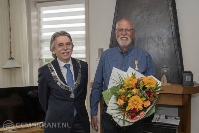 Burgemeester Beukema en de heer Wildervank