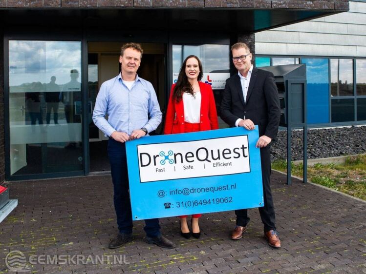 v.l.n.r. Simon-Robert Voogd, eigenaar Dronequest en Cursor Asset Management, Heleen van Wijk Marketing en Sales developer namens Groningen Seaports en Dirk Jan Hummel, projectleider NNOW.