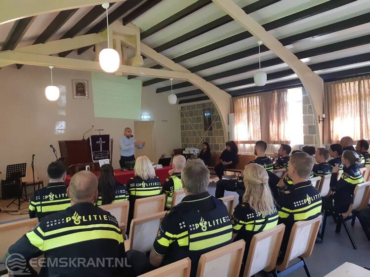 Bijeenkomst in de Molukse kerk