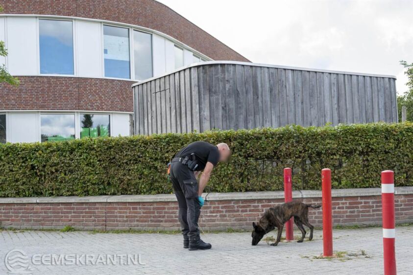 Foto: de politie deed eerder onderzoek naar aanleiding van een incident in de wijk.
