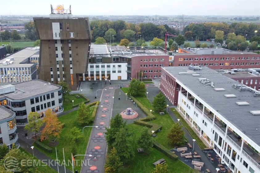 Foto: De Hanzehogeschool in Groningen op het Zernikecomplex.
