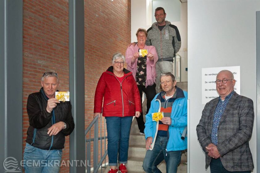 Onder de deelnemers aan het onderzoek werden prijzen verloot. De winnaars van de boodschappenbon zijn: H. Brunia, G.A. Berentsen, G. de Groot, J. van der Laan en J. Boersma. Eigen foto