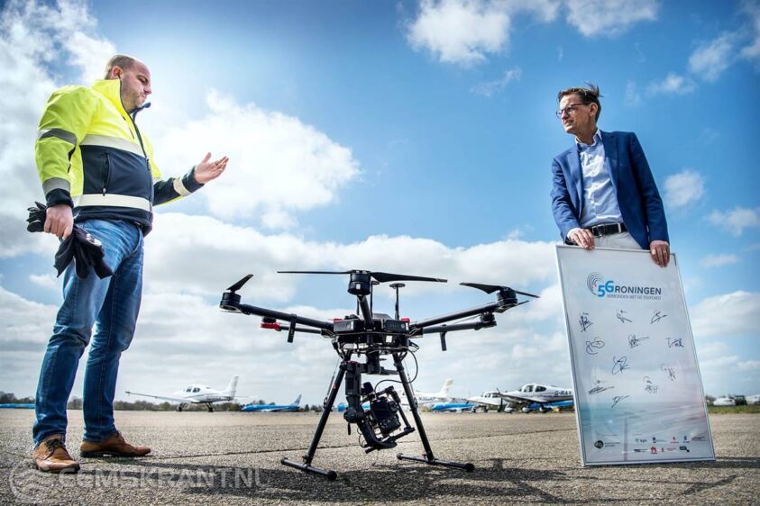 Peter Rake, programmamanager 5Groningen, in gesprek met Egbert Swierts van OmniDrones, Foto: Corné Sparidaens