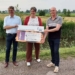 van links naar rechts: Rob Coppens (Professor UMCG), Ineke Bonder (Voorzitter Samenloop voor Hoop) en Jan Puthaar (KWF).