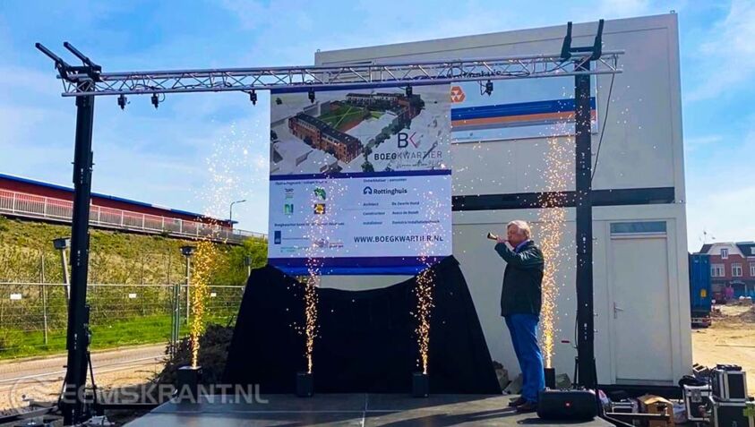 Joop Walthaus onthult nieuwe naam