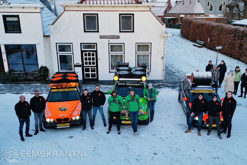 De teams vertrokken vanaf het Pijpplein in Farmsum.