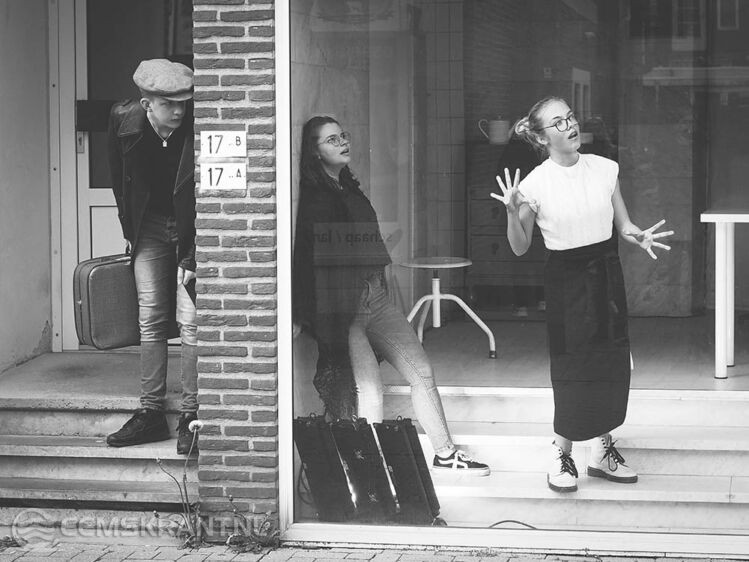 De voorstelling van Theater na de Dam DOORHEEN van 2021 in Delfzijl. Foto: eigen foto