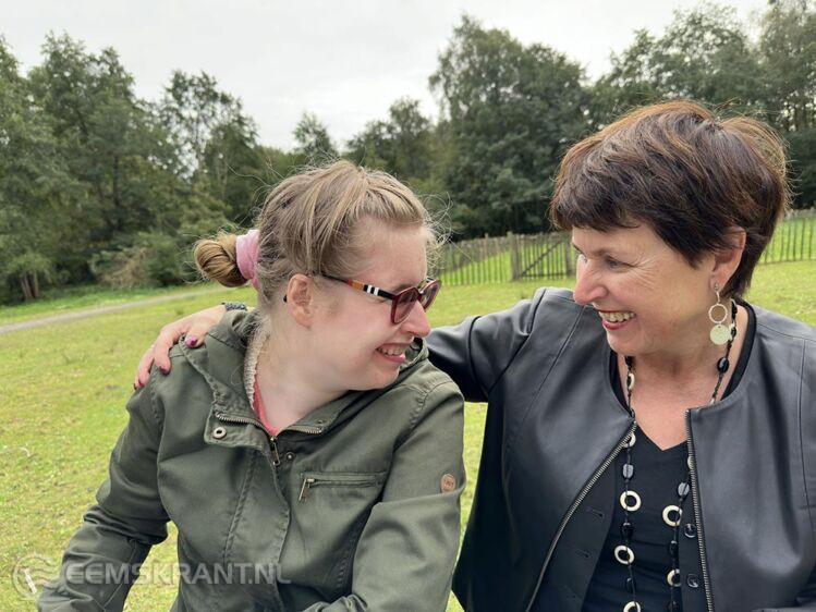 Foto: Wilma Klaassen en haar dochter Naomi.