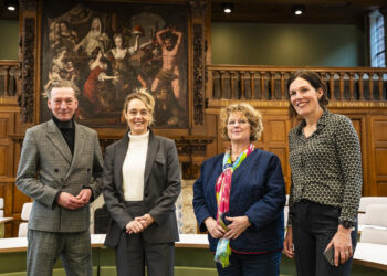 Foto (v.l.n.r.): gedeputeerde Tjeerd van Dekken (provincie), Klaske Veth (Hanze), Josefien Hilhorst (Noorderpoort), Annette Duprée (Hanze).