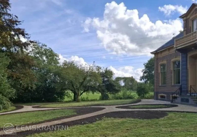 Publieksopening gerestaureerd boerenerf Occo Reintiesheerd in Stedum