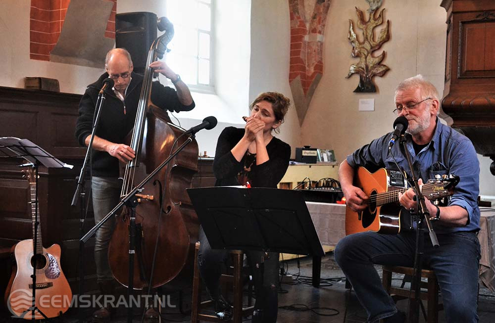 Streektaaltrio MagWel treedt op bij Cultuurerf Batenborg in Winsum