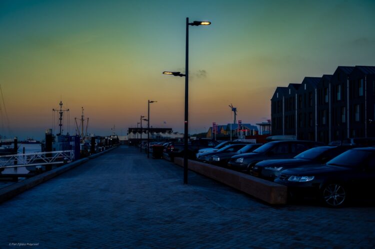 Lauwersoog met gedimd licht. foto: P.D. Zijlstra
