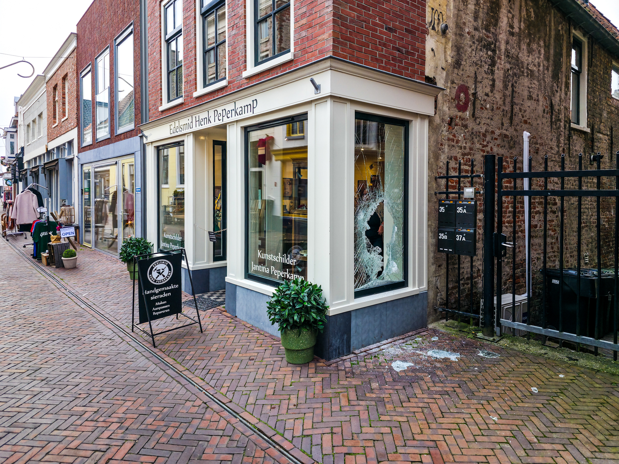 Inbraak bij Edelsmid aan de Dijkstraat in Appingedam