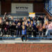 Op de foto: bestuur, organisatie en het topverkoopteam JO11-1 met de cheque van de Grote Clubactie ter waarde van € 10.313.