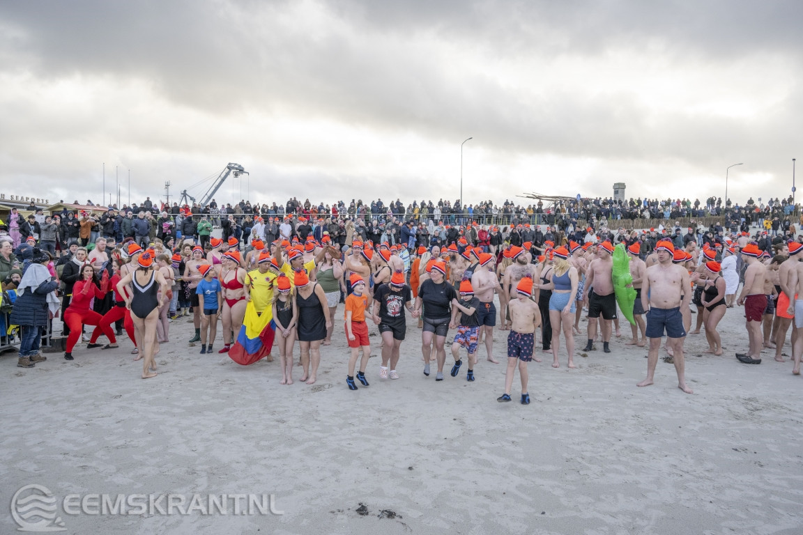 Nieuwjaarsduik Delfzijl vervroegd naar 10.00 uur