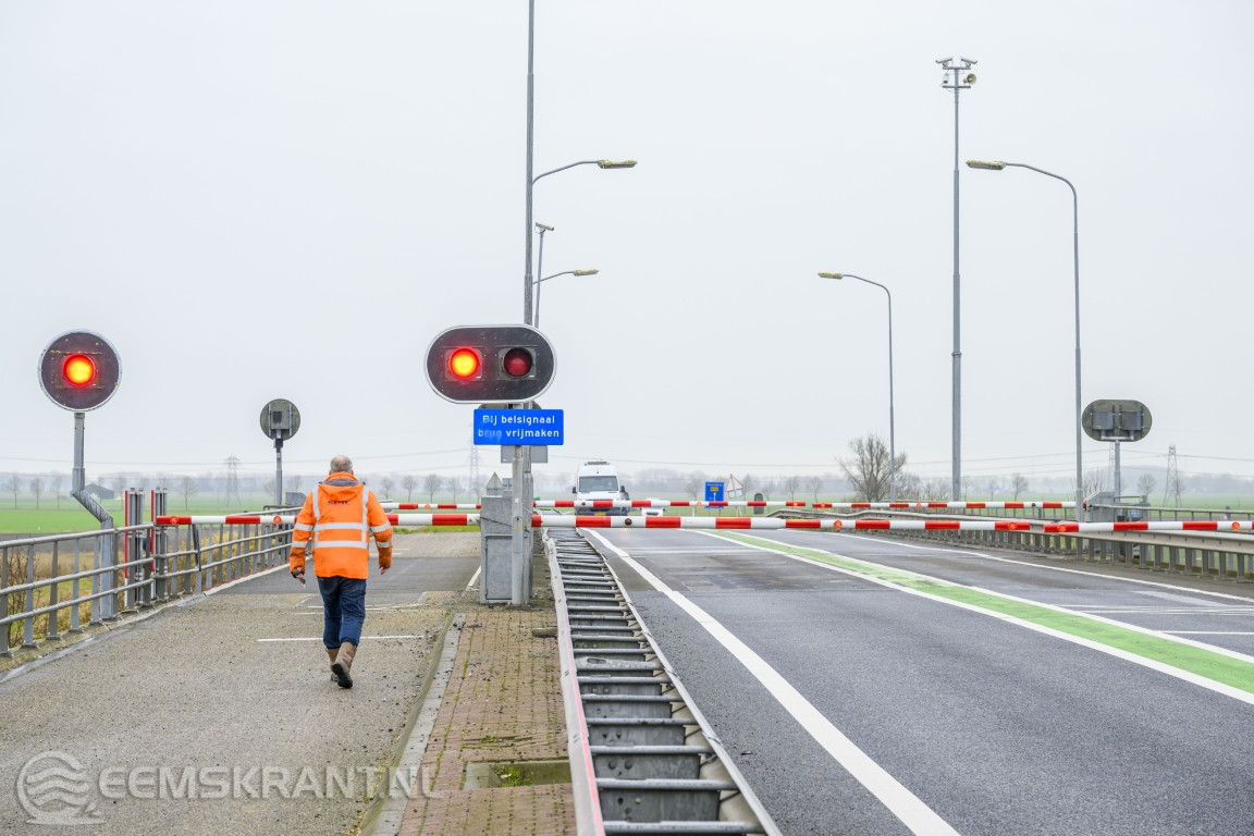 N33 bij Appingedam gestremd door storing Eelwerderbrug