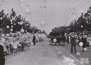 Foto: Bezoek Juliana aan Groningen, 1950, Noord-Nederlands Persfotobureau Folkers, Groninger Archieven