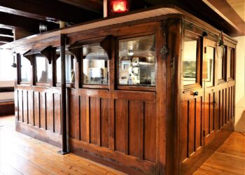 Origineel stuurhuis van de kustvaarder-Erebus. Eigen foto