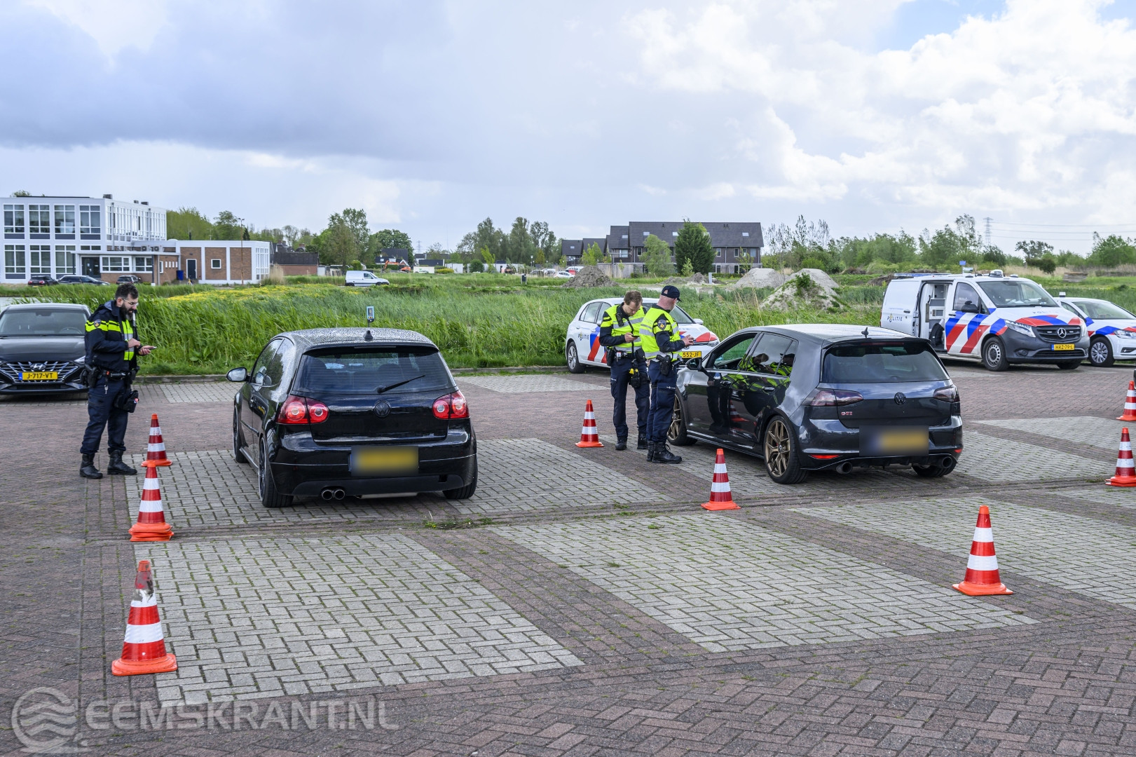 Politie schrijft tientallen bekeuringen uit tijdens verkeerscontrole in Appingedam en Delfzijl