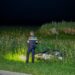 Automobilist belandt in sloot na ongeval op Delleweg Stedum
