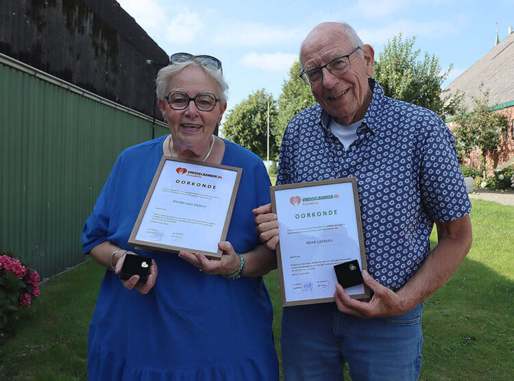 Gerda van Dijken en Henk Larkens. Foto: Jan van Heerde