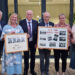 Van links naar rechts het bestuur: dhr. Wim Voermans, mevr. Andrea Nieboer, dhr. Enno Kruijer, dhr. Evert Hulleman en de dames activiteitencommissie: Jenny van der Wal en mevr. Anneke Bieze.